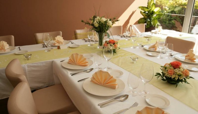 BARBORA Restaurant & Penzion Kutná Hora